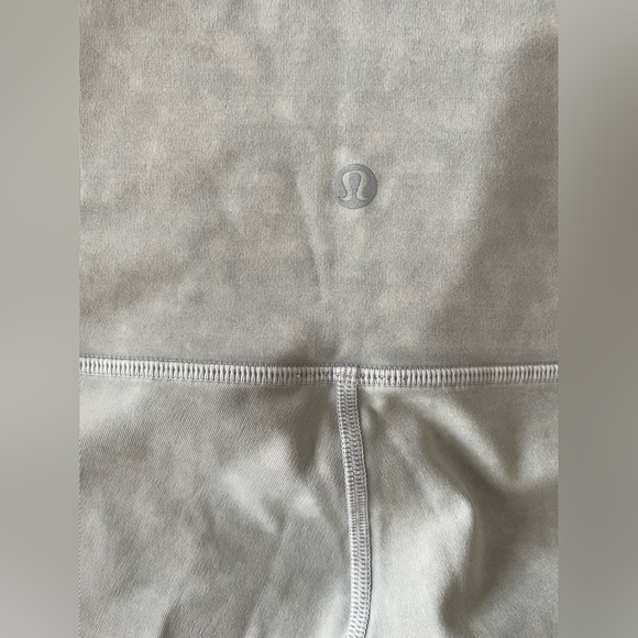 Wunder Under Lululemon leggings - Picture 8 of 8